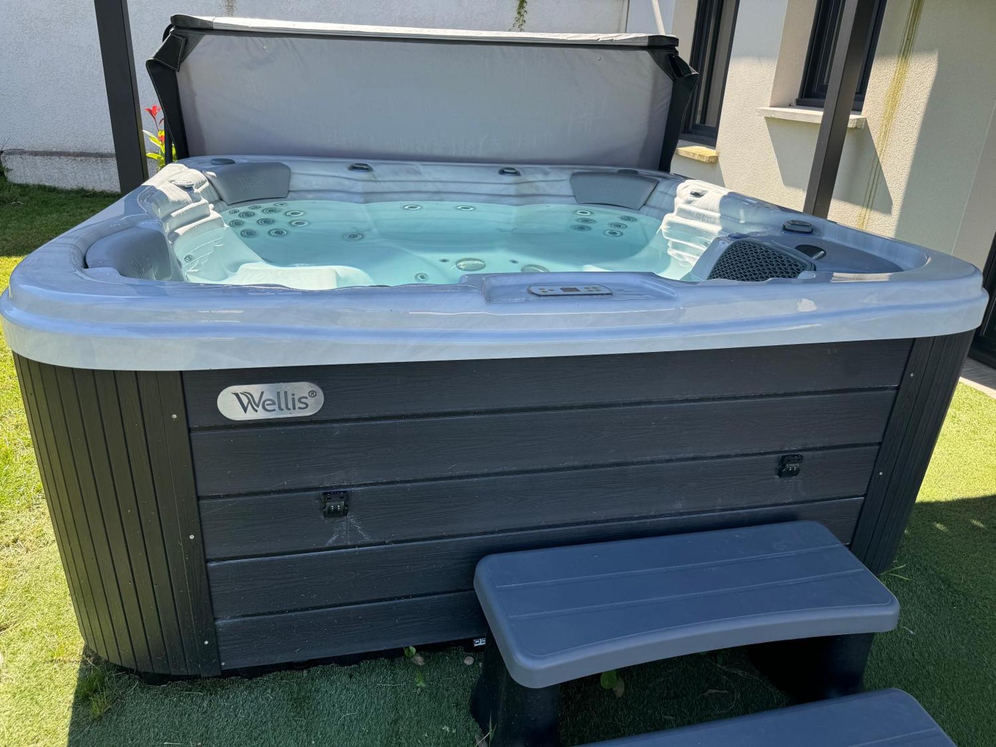 Maison Avec Jacuzzi Et Sauna إبينال المظهر الخارجي الصورة